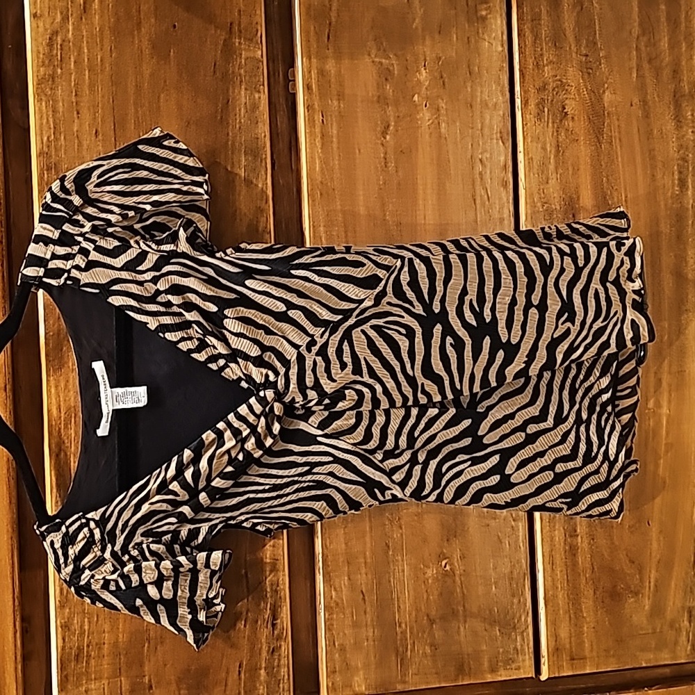Ladies 100% silk blouse/top